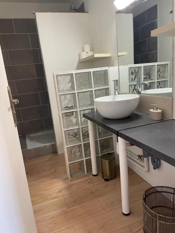 Le Cocon D'Emie - Clim - Parking Apartment Nimes Ngoại thất bức ảnh
