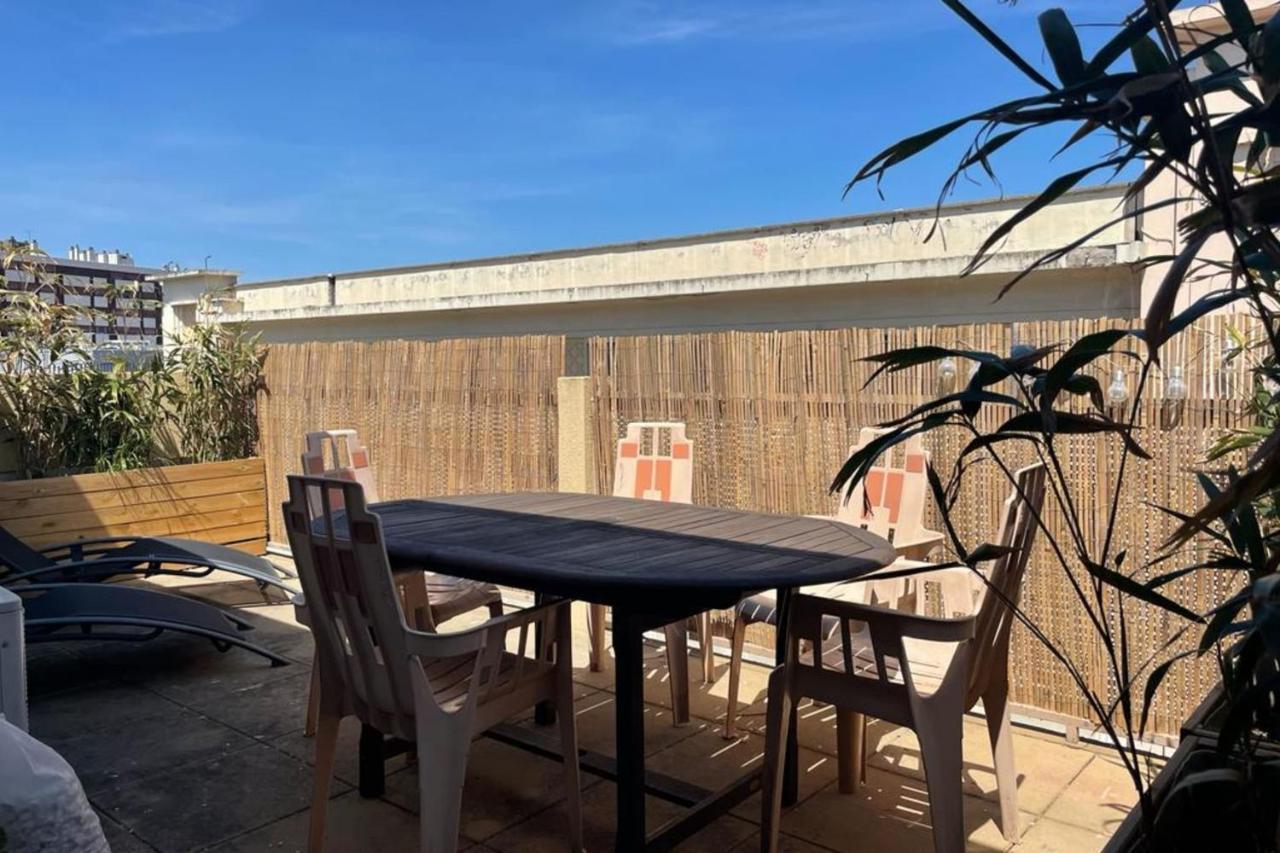 Le Cocon D'Emie - Clim - Parking Apartment Nimes Ngoại thất bức ảnh