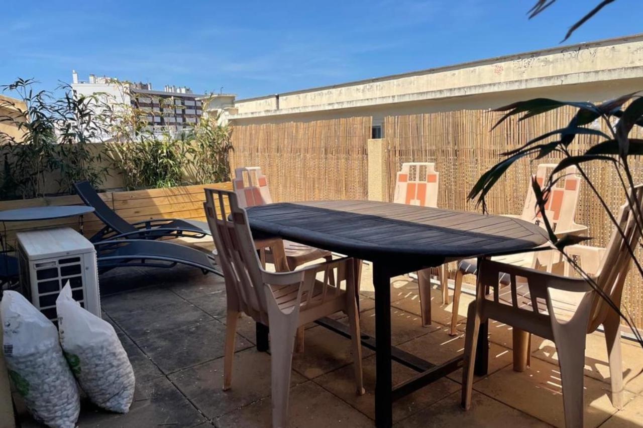 Le Cocon D'Emie - Clim - Parking Apartment Nimes Ngoại thất bức ảnh